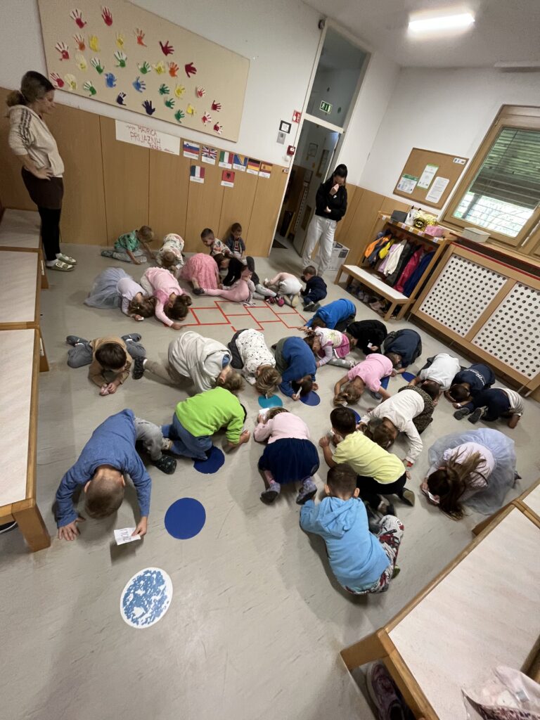 TEDEN OTROKA V ENOTI ČENČA